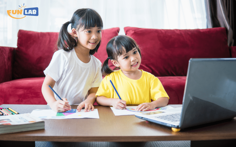 Ưu điểm là tương tác của học sinh và giáo viên trên nền tảng online